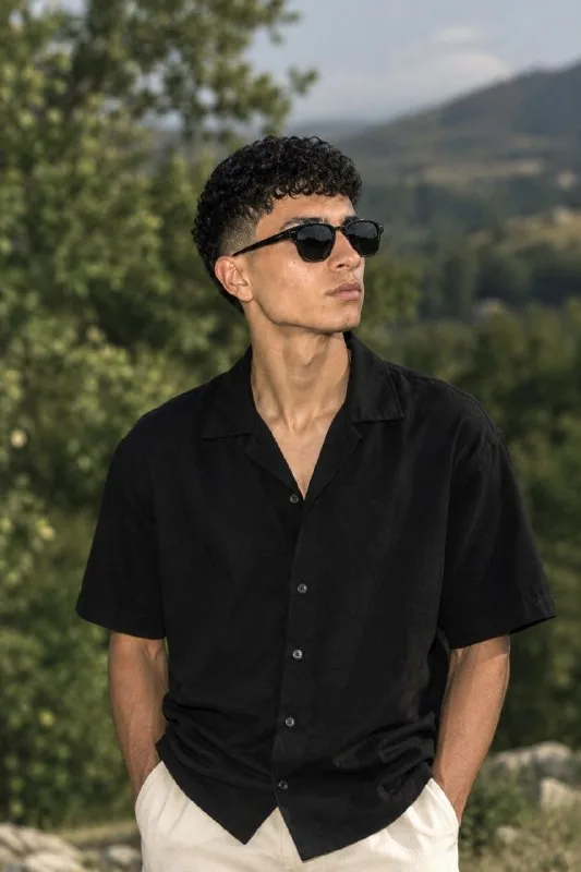 Ultra realistic outdoor lifestyle portrait of a young